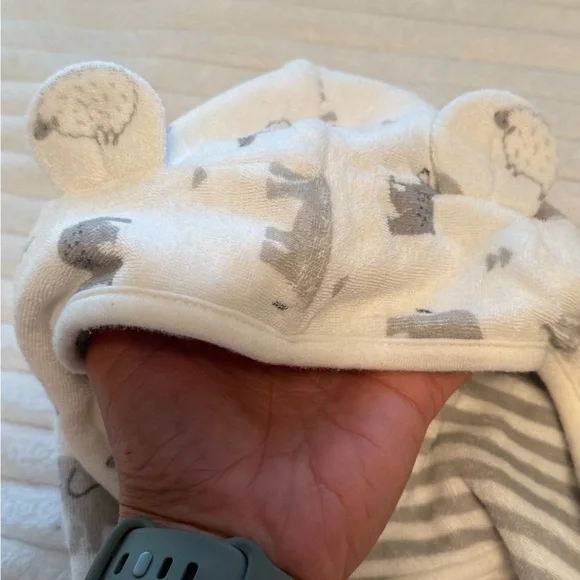 Carter's Cream and Gray Animal Print Kids Pajama Robe - Picture 4 of 5